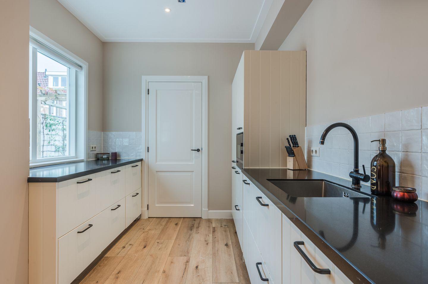 Foto 19 van Adrianastraat 74