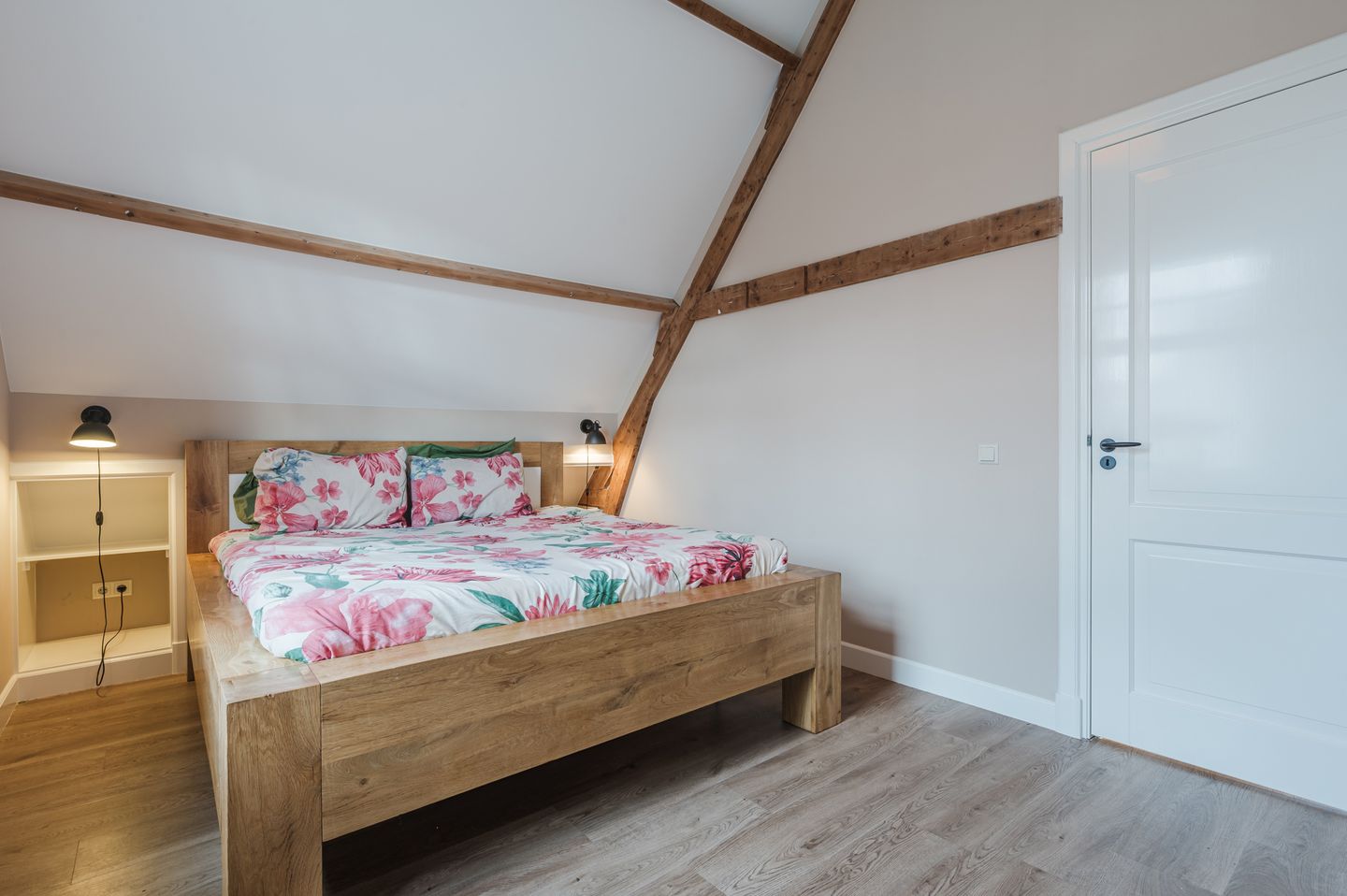 Foto 29 van Adrianastraat 74