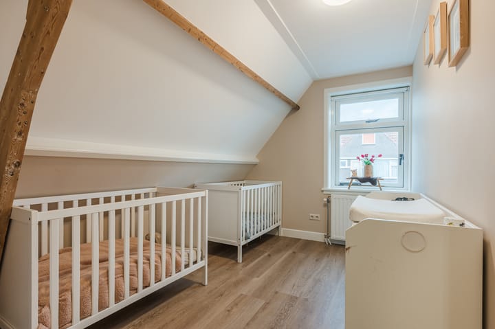 Foto 32 van Adrianastraat 74