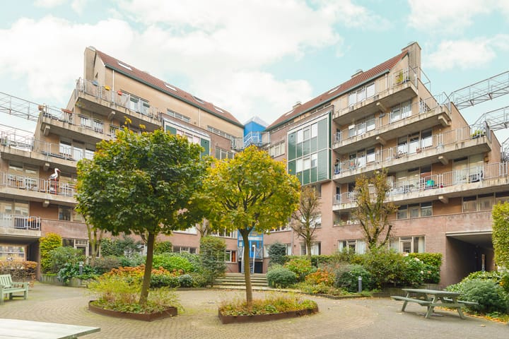 Foto 2 van Windroosplein 66