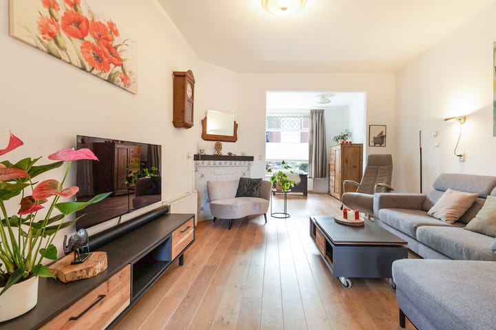 Foto 17 van Valkenierslaan 153