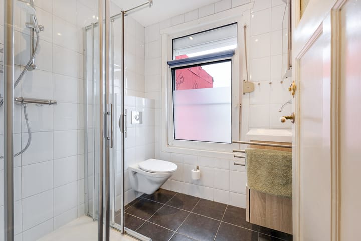 Foto 35 van Valkenierslaan 153