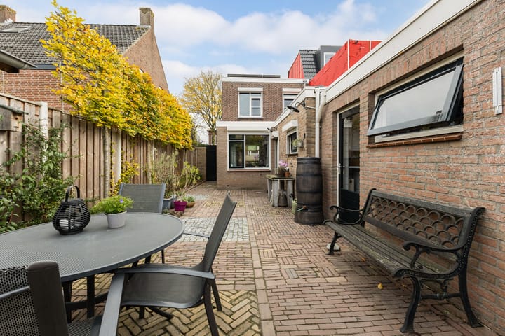 Foto 43 van Valkenierslaan 153