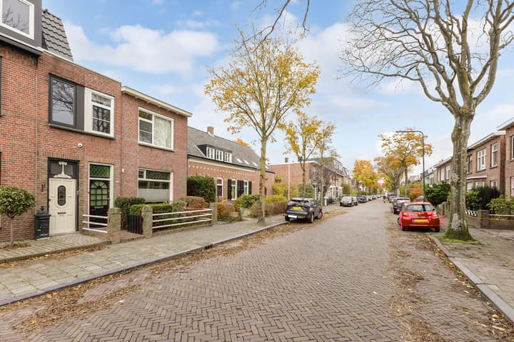 Foto 44 van Valkenierslaan 153