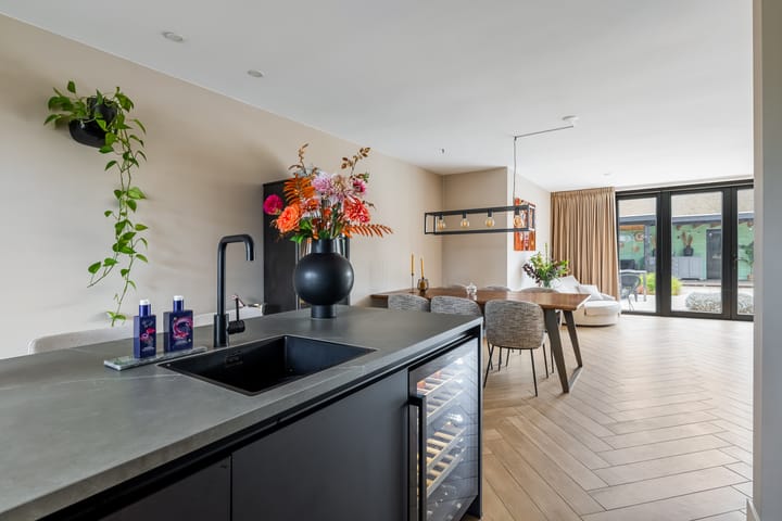 Foto 19 van Koningin Emmaweg 15