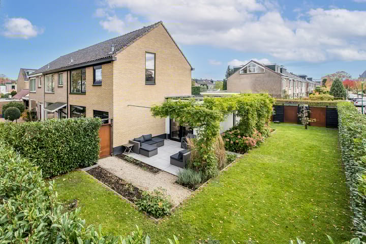 Foto 41 van Koningin Emmaweg 15