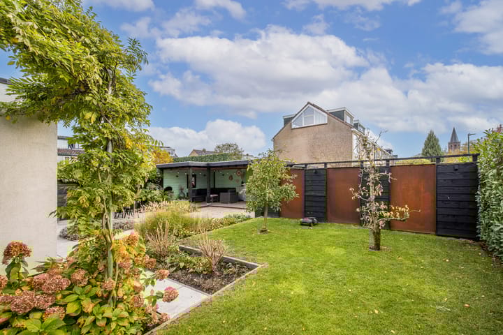 Foto 48 van Koningin Emmaweg 15