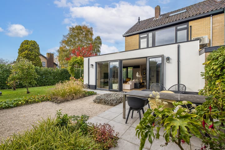 Foto 57 van Koningin Emmaweg 15