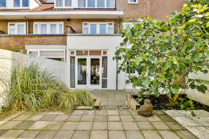 Photo 2 of Stationsplein 19