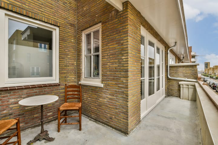 Photo 17 of Stationsplein 19