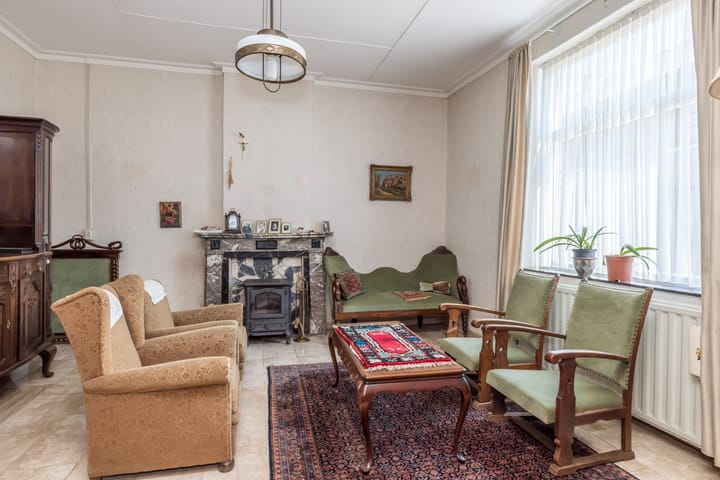 Photo 9 of Titus Brandsmastraat 5