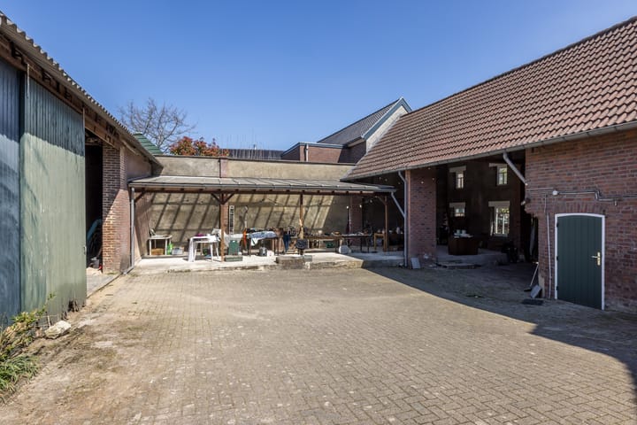 Photo 27 of Titus Brandsmastraat 5