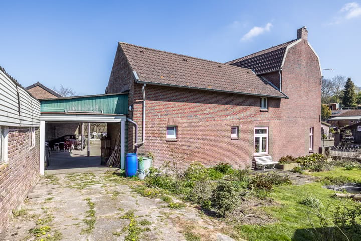 Photo 31 of Titus Brandsmastraat 5