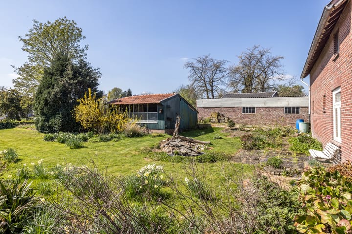 Photo 32 of Titus Brandsmastraat 5