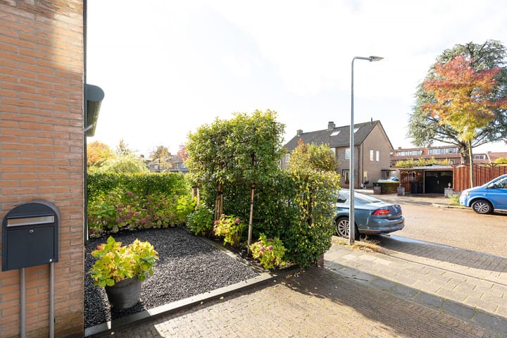 Photo 28 of Van Hogendorplaan 1-H