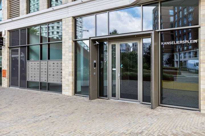 Foto 21 van Kanseliersplein 209