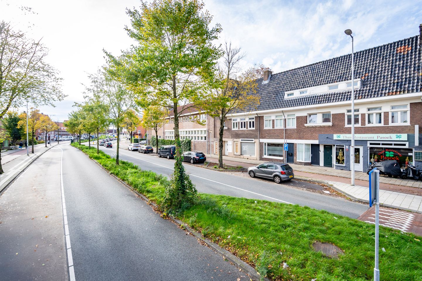 View photo 2 of Kamperfoelieweg 3-H