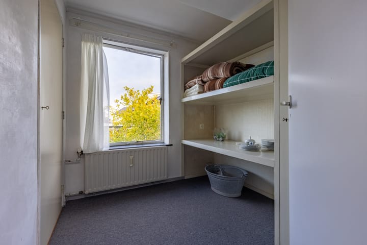 Photo 19 of Van Loenshof 9