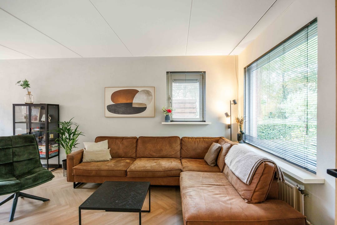 Photo 13 of Van Ewsumstraat 8