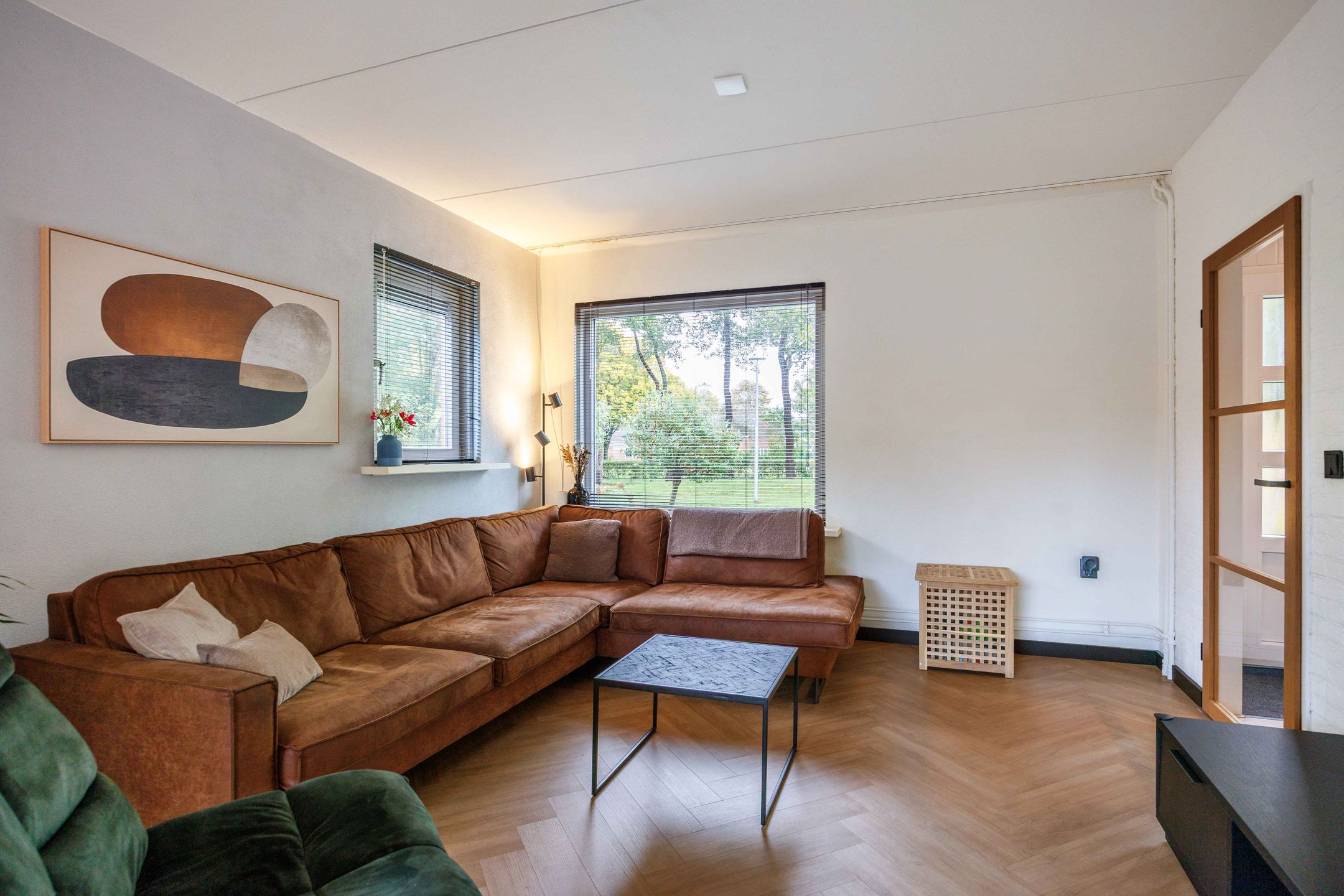 Photo 24 of Van Ewsumstraat 8