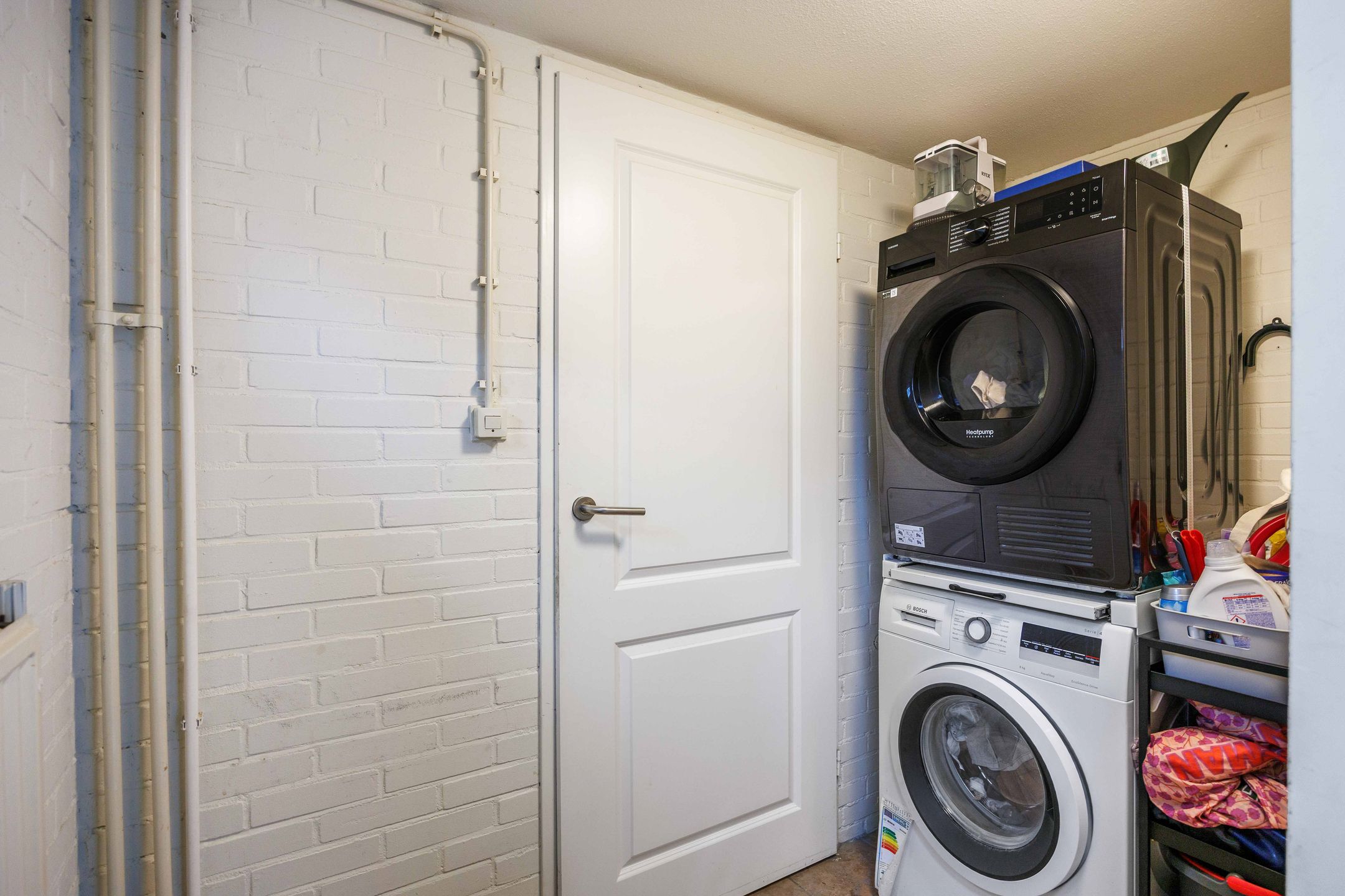 Photo 27 of Van Ewsumstraat 8