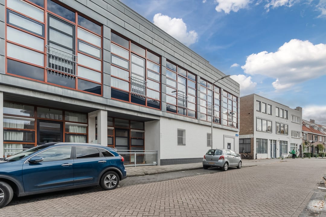 Photo 2 of Willem Barentzstraat 15-A