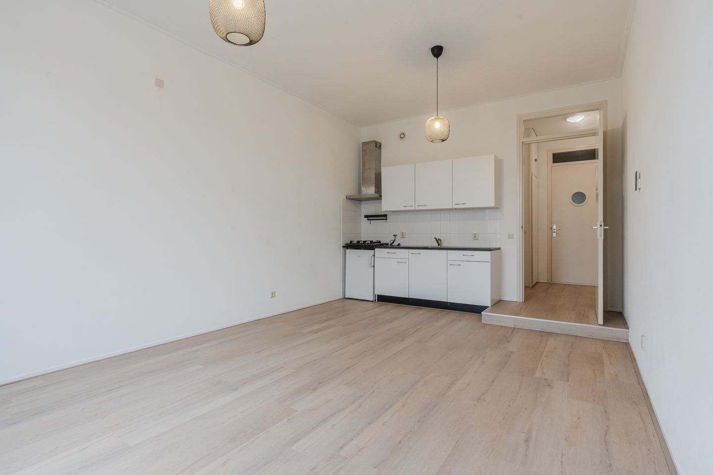 Photo 10 of Willem Barentzstraat 15-A