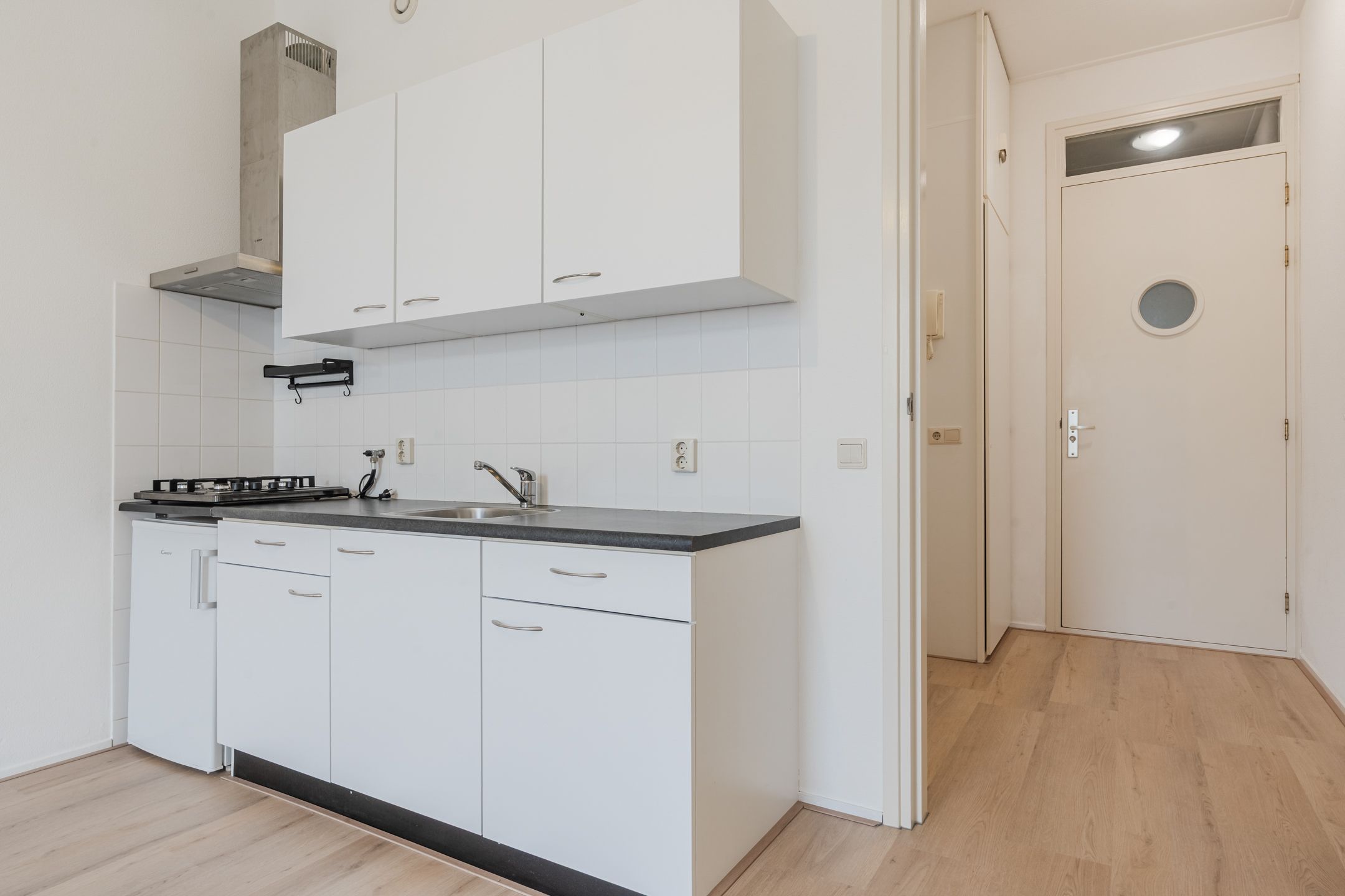 Photo 12 of Willem Barentzstraat 15-A