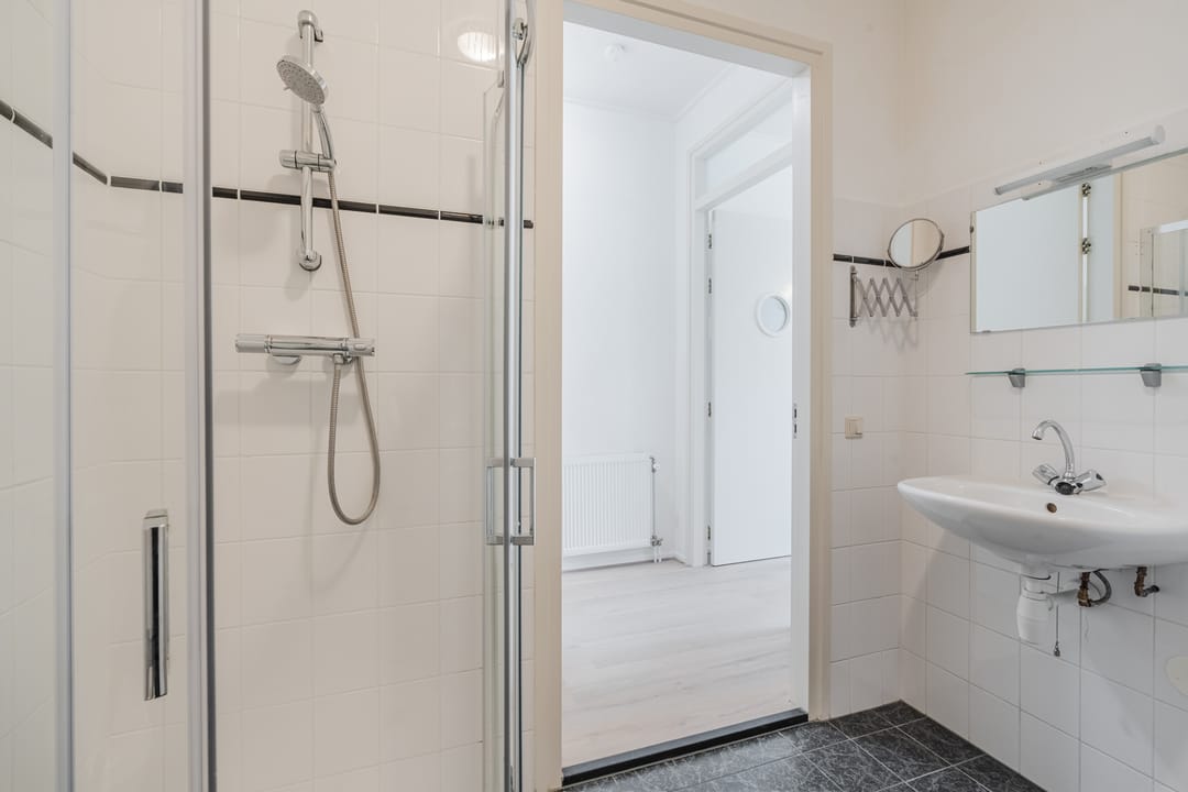 Photo 16 of Willem Barentzstraat 15-A