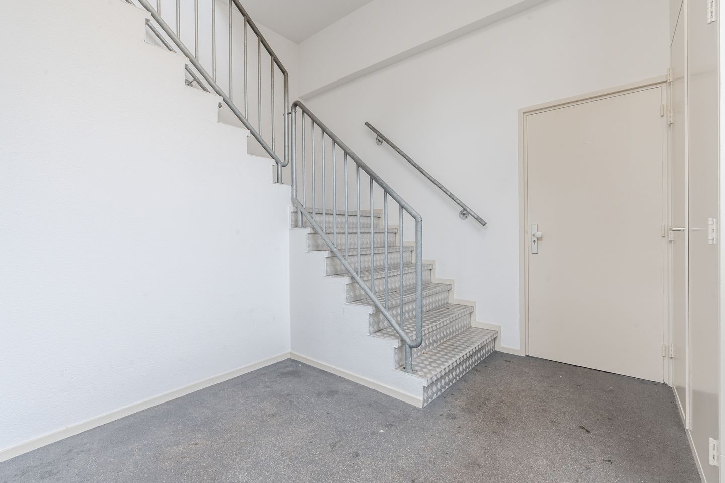 Photo 19 of Willem Barentzstraat 15-A