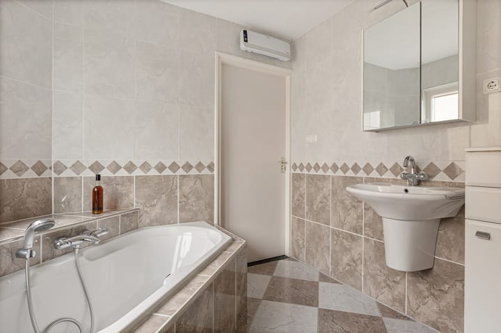 Foto 35 van de Keverbergstraat 58