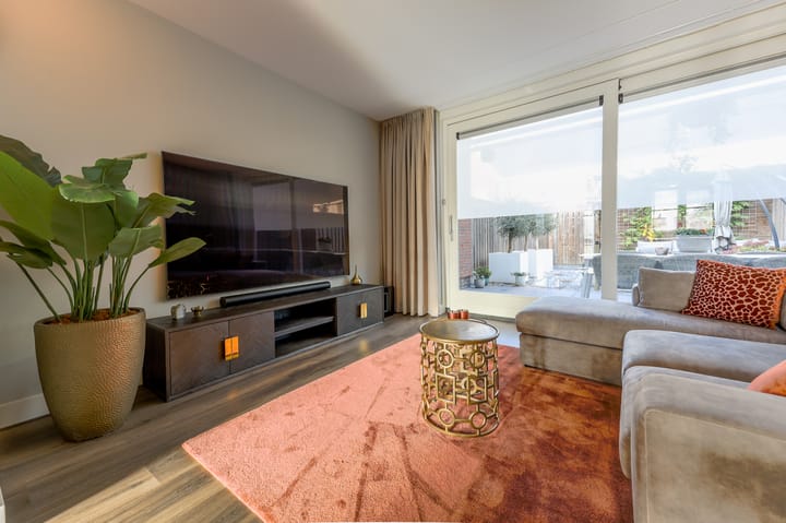 Photo 5 of Oeverwal 28