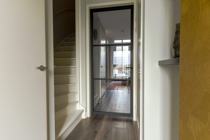 Photo 21 of Oeverwal 28