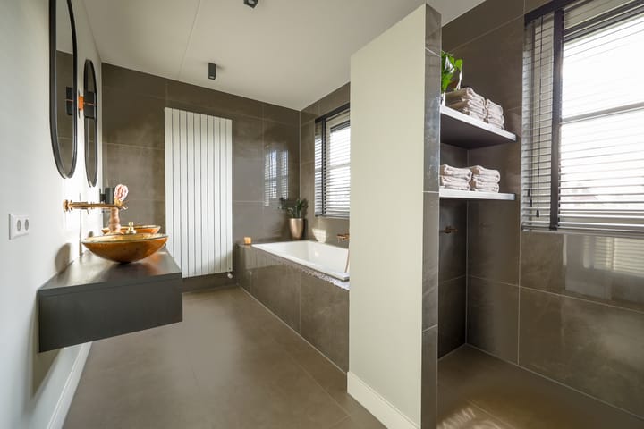 Photo 24 of Oeverwal 28