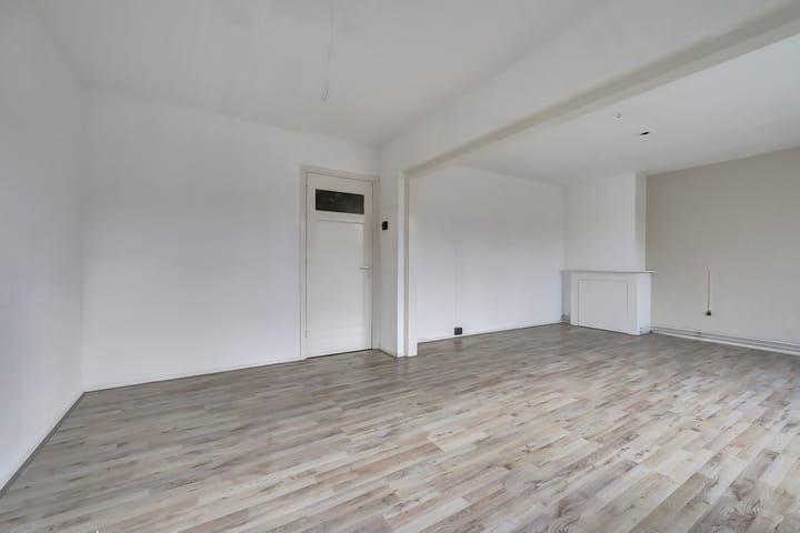 Photo 5 of Huissensestraat 105-2