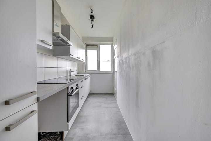 Photo 8 of Huissensestraat 105-2