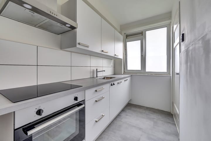 Photo 9 of Huissensestraat 105-2