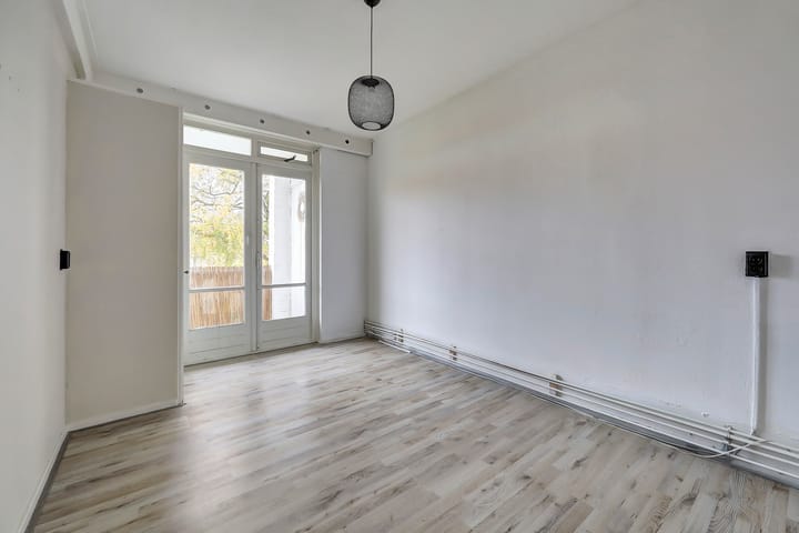 Photo 14 of Huissensestraat 105-2