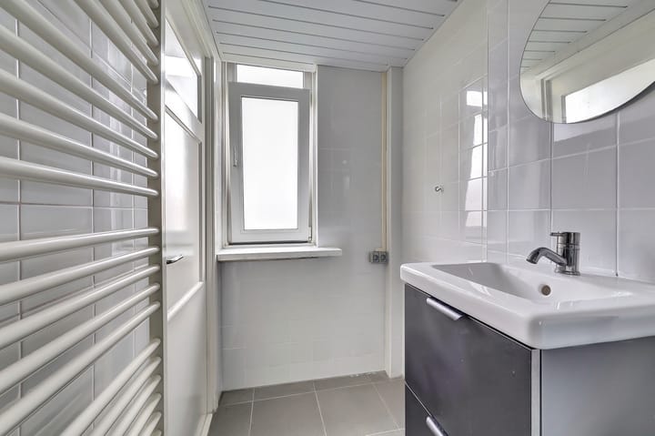 Photo 17 of Huissensestraat 105-2