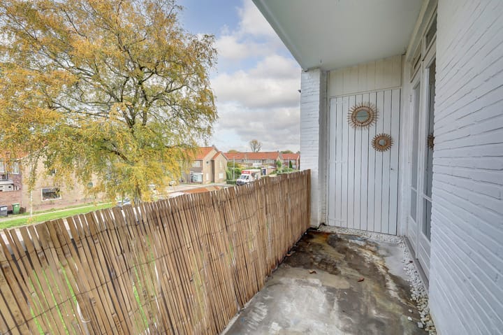 Photo 19 of Huissensestraat 105-2