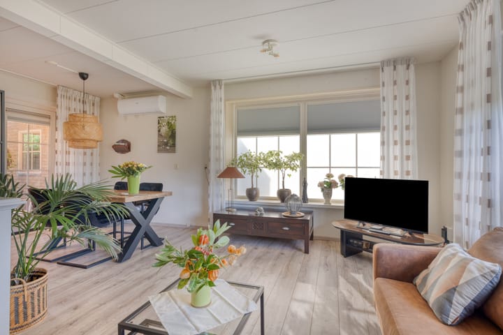 Foto 2 van Dorpsstraat 66