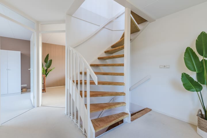 Foto 27 van Burg. v. Dobben de Bruijnstraat 38