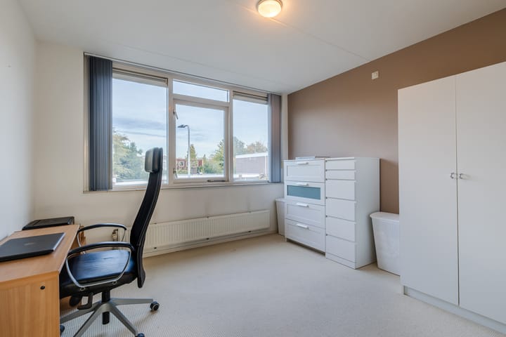 Foto 24 van Burg. v. Dobben de Bruijnstraat 38