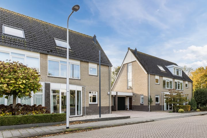 Foto 35 van Burg. v. Dobben de Bruijnstraat 38