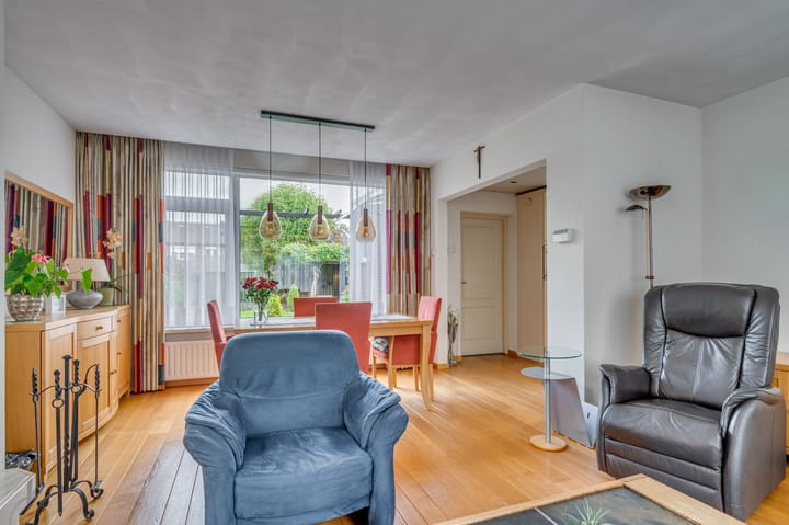 Foto 8 van Burg Gielenstraat 20