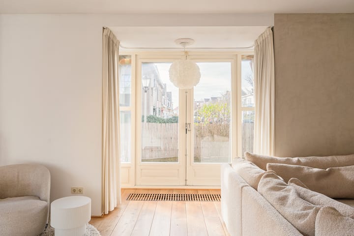 Photo 4 of Oosterparkstraat 38