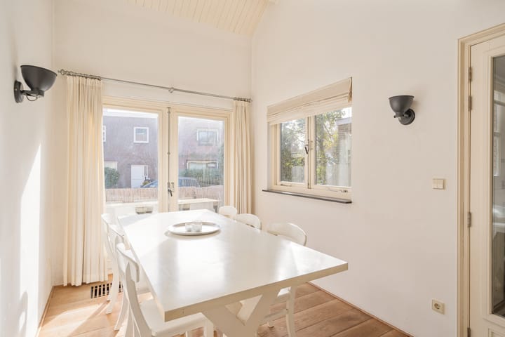 Photo 11 of Oosterparkstraat 38