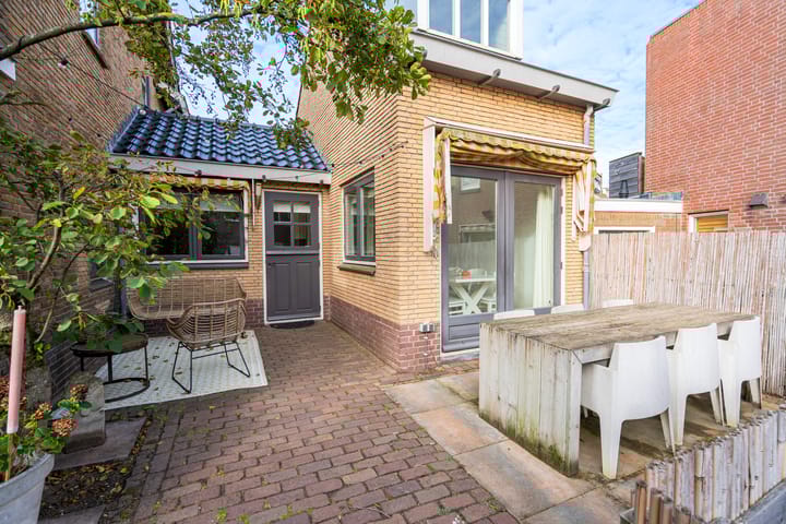 Photo 19 of Oosterparkstraat 38