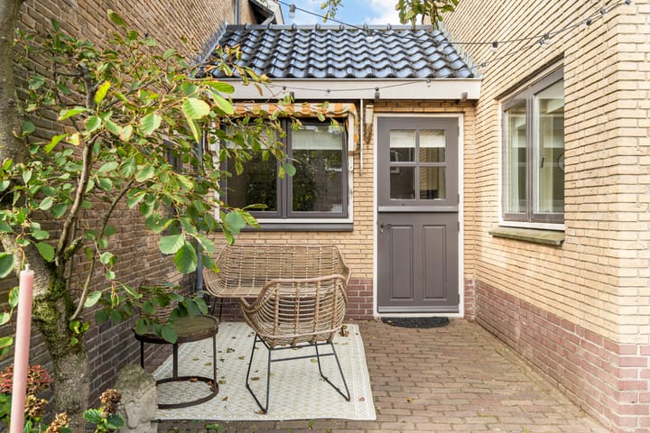 Photo 49 of Oosterparkstraat 38