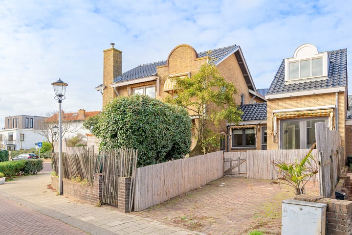 Photo 52 of Oosterparkstraat 38